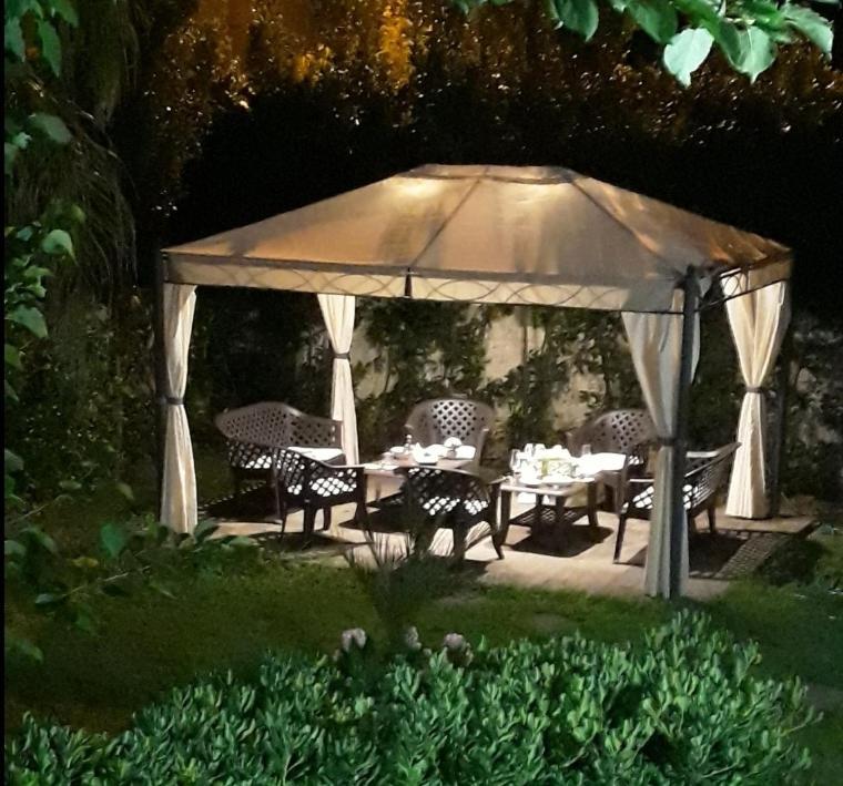 Villa Lazzari B&B Tra I Due Mari Maglie Eksteriør billede