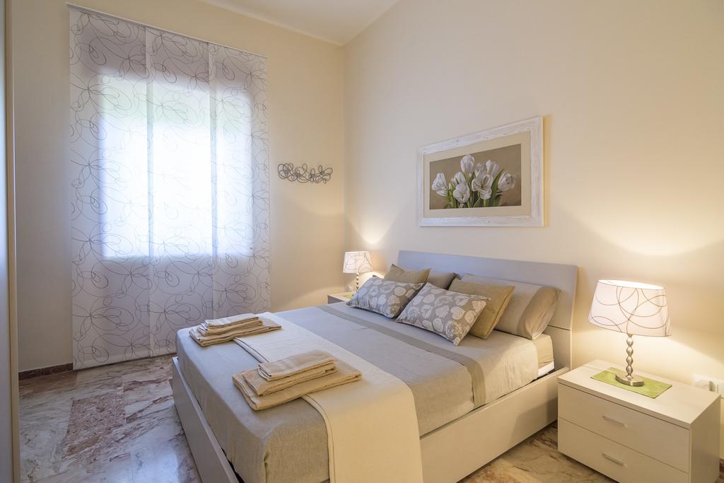 Villa Lazzari B&B Tra I Due Mari Maglie Eksteriør billede