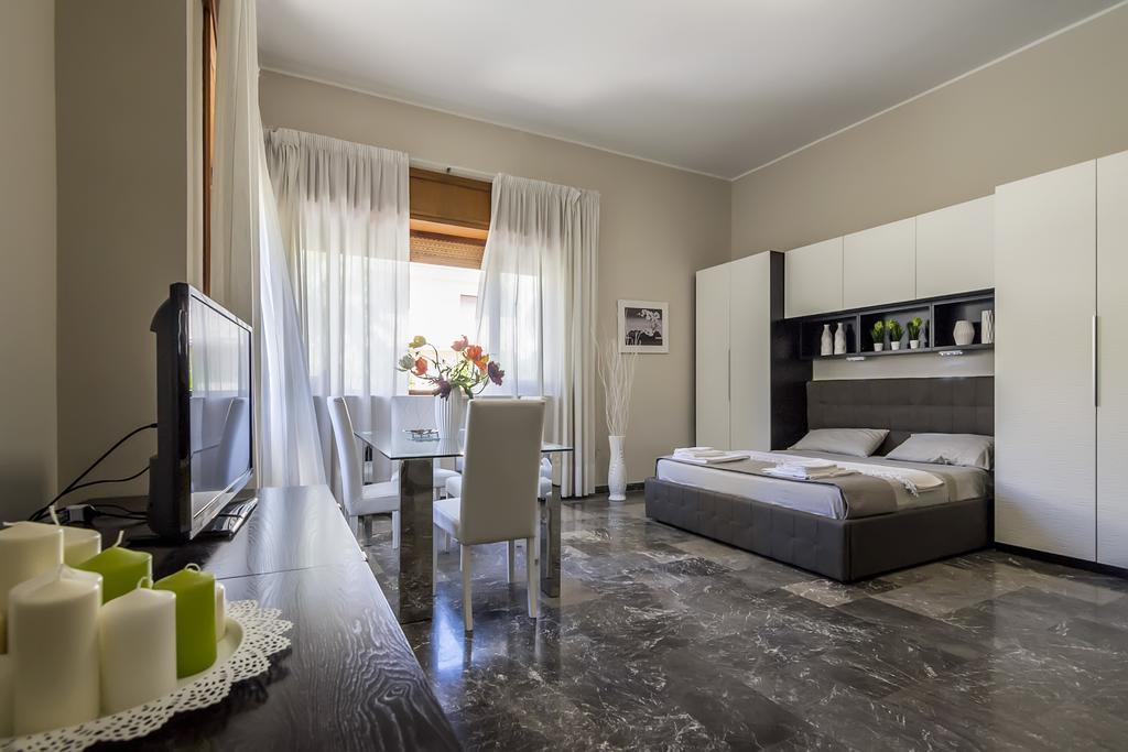 Villa Lazzari B&B Tra I Due Mari Maglie Eksteriør billede